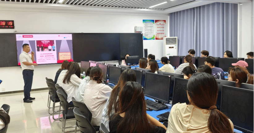 艺路同行·职耀新程 文化艺术学院河南新安行宣讲会活动策划